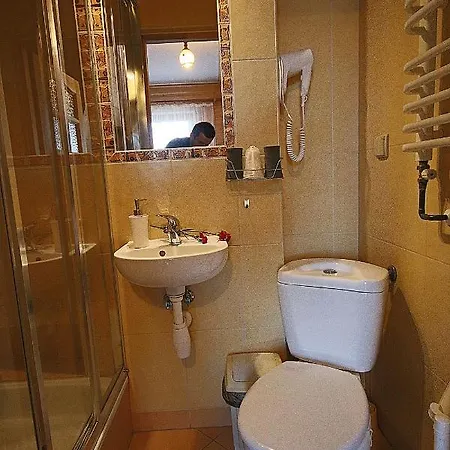 Lesne Zacisze Bed & Breakfast 3*